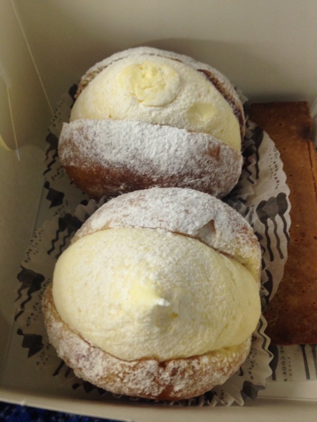 Cook & Baker cream doughnuts