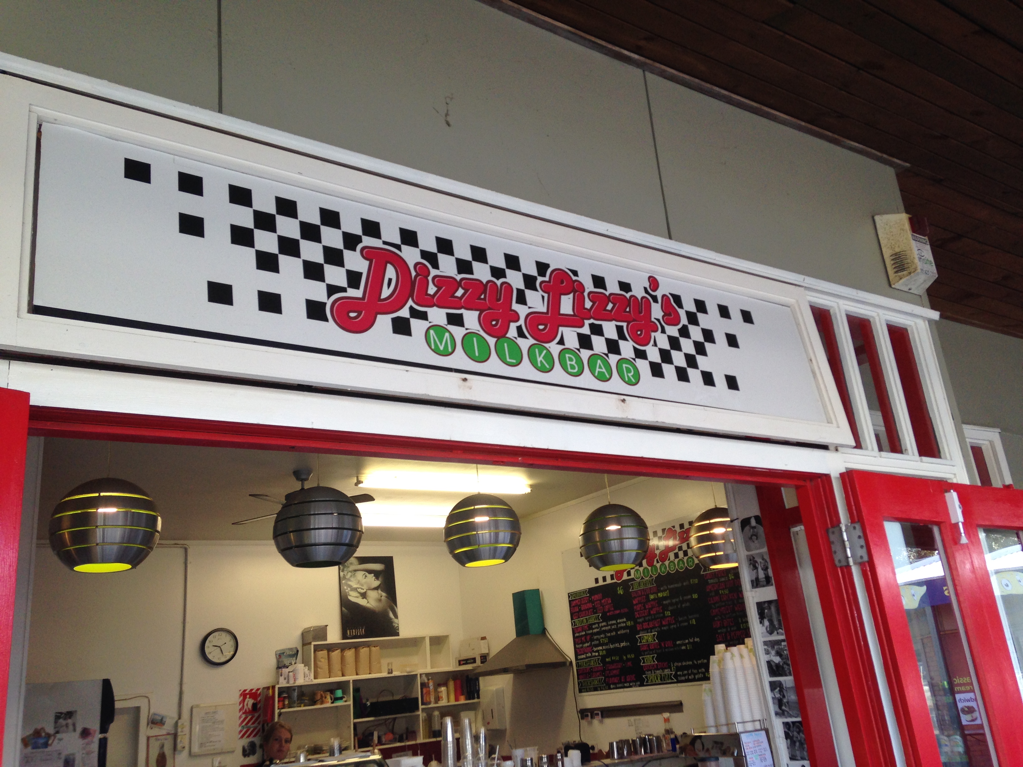 Dizzy Lizzy's Milkbar